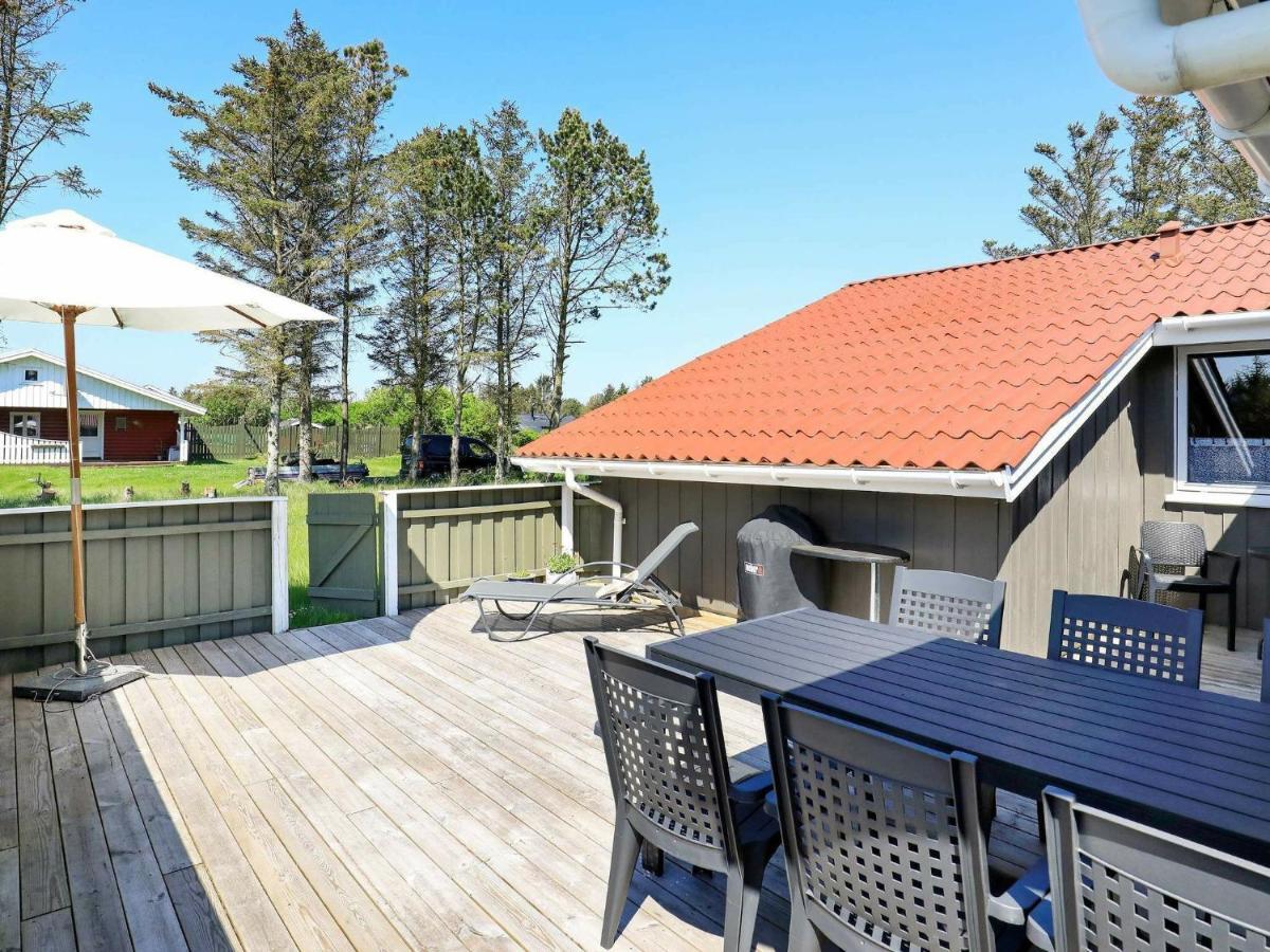 Holiday Home Lokken X Bagian luar foto