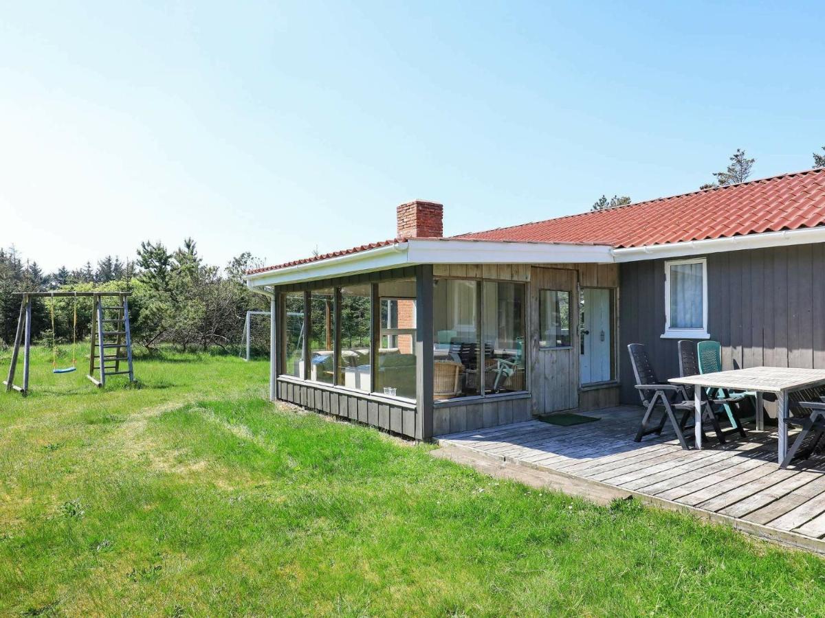 Holiday Home Lokken X Bagian luar foto